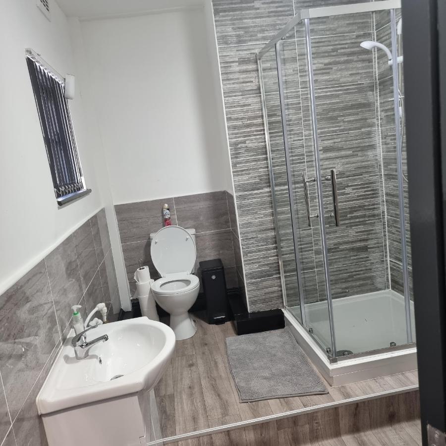 Magee Airbnb Guest house