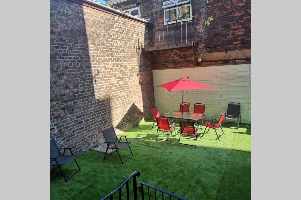 Magee Airbnb Guest house Liverpool