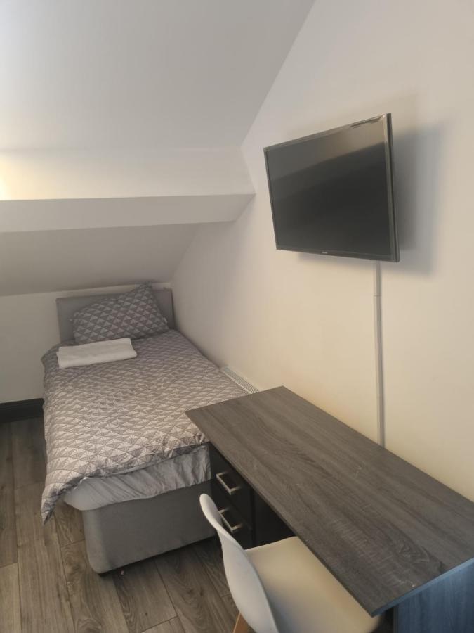 Magee Airbnb Guest house