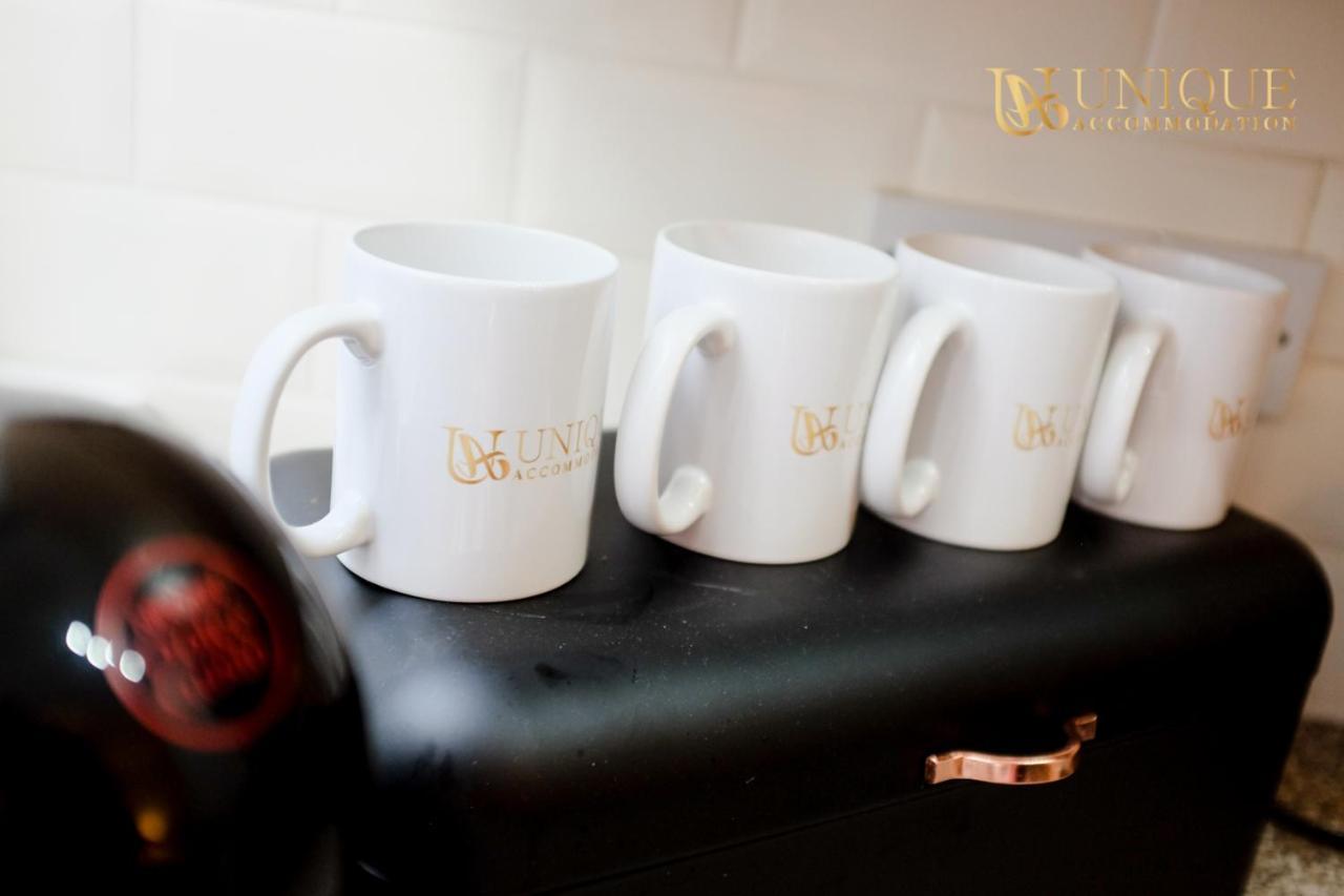 Apartment Unique - Luxury 2 Bed , Perfect For Business & Families, Book Now