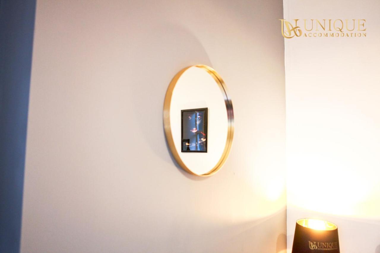 Unique - Luxury 2 Bed , Perfect For Business & Families, Book Now Apartment *