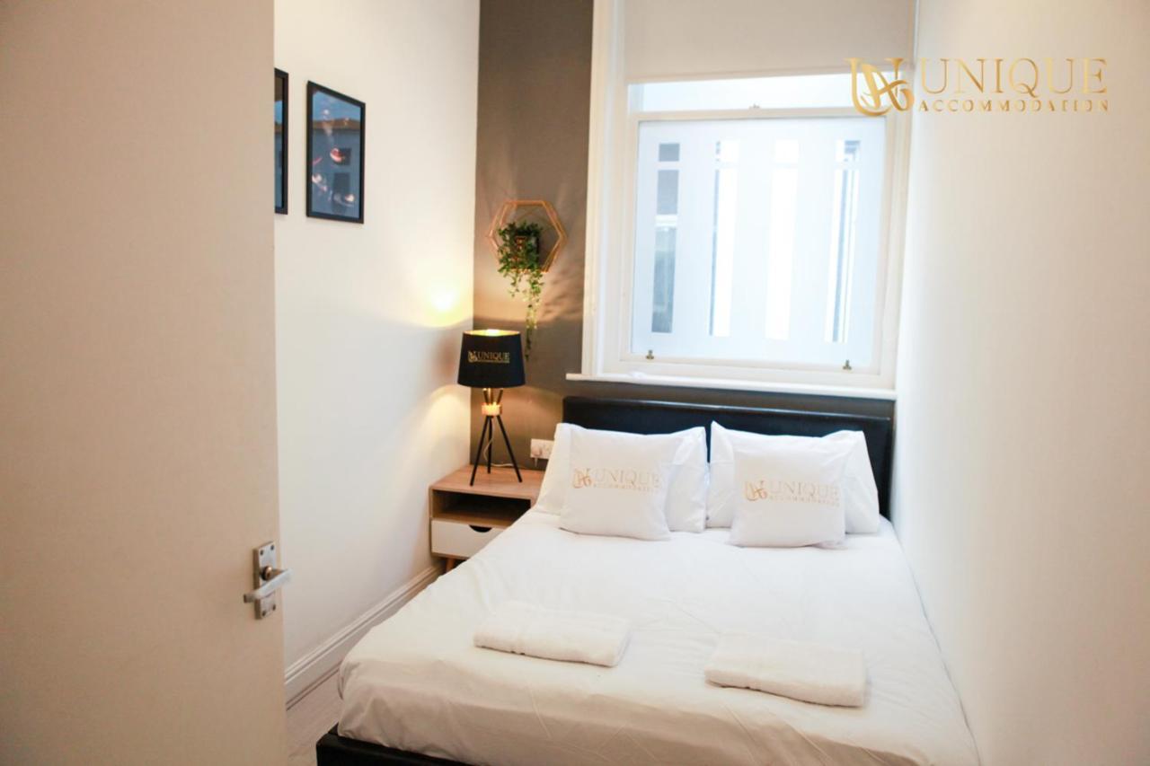 Unique - Luxury 2 Bed , Perfect For Business & Families, Book Now * Liverpool