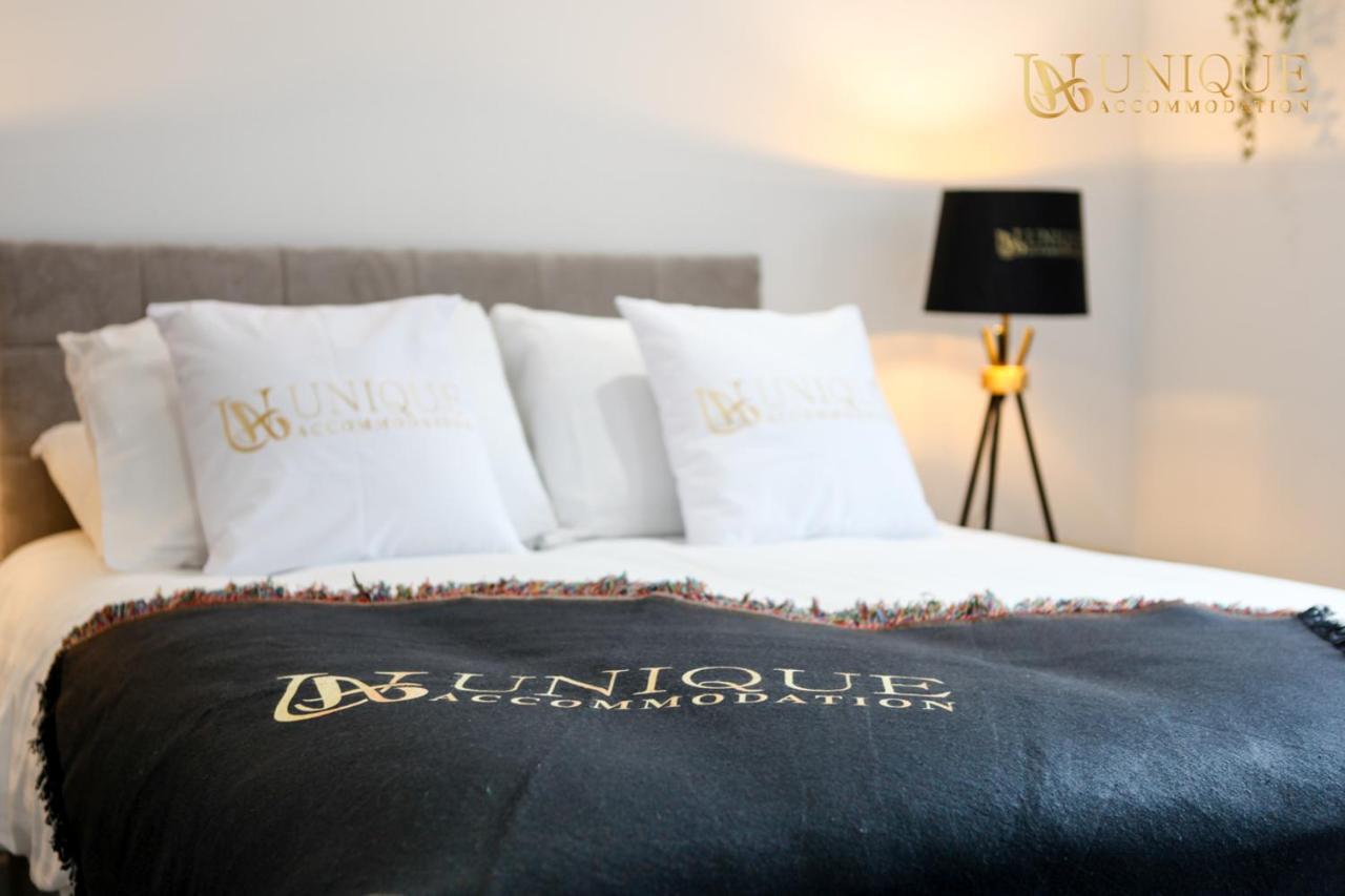 Apartment Unique - Luxury 2 Bed , Perfect For Business & Families, Book Now