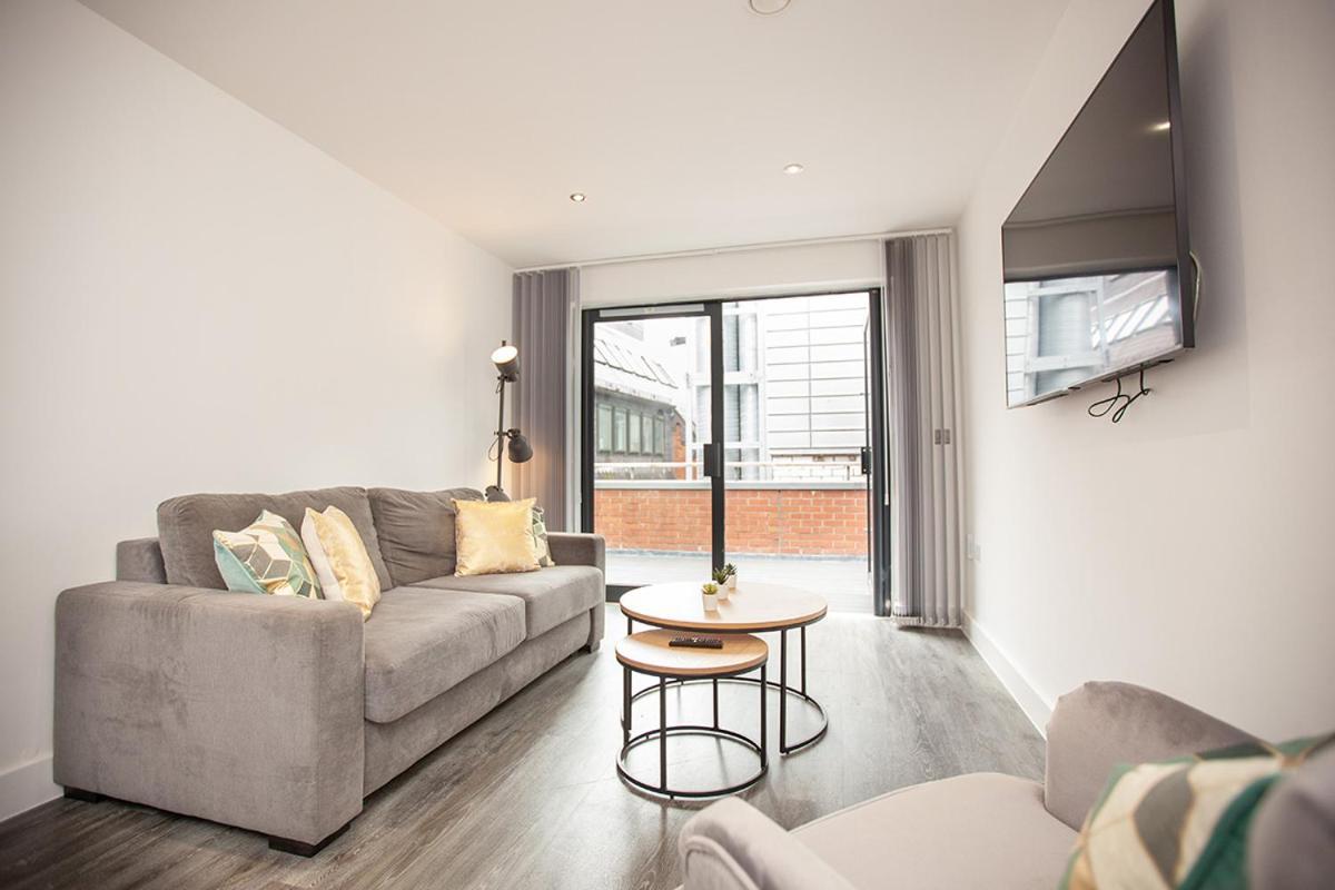Apartment Sgt Peppers Mathew Street By Happy Days Liverpool