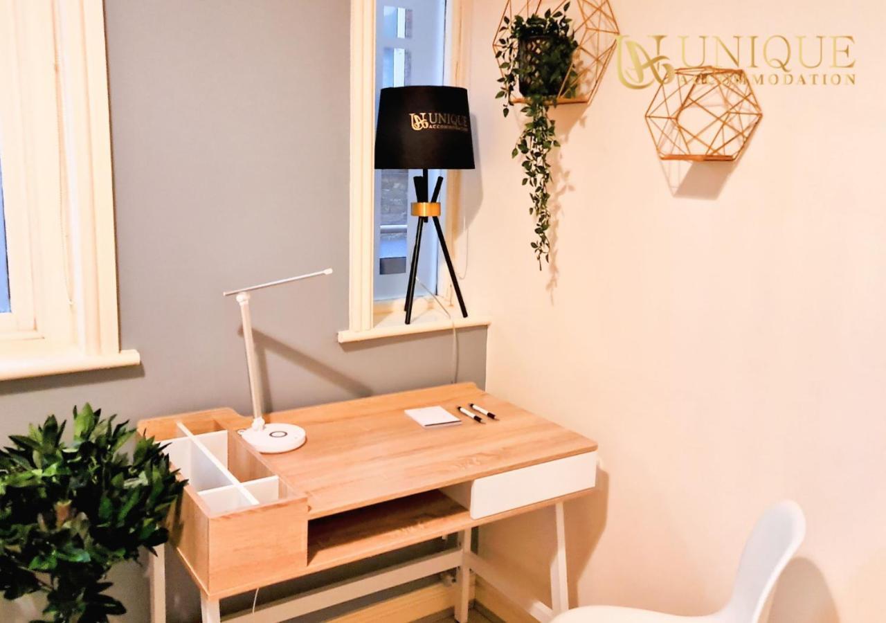 Unique - Luxury 2 Bed , Perfect For Business & Families, Book Now *