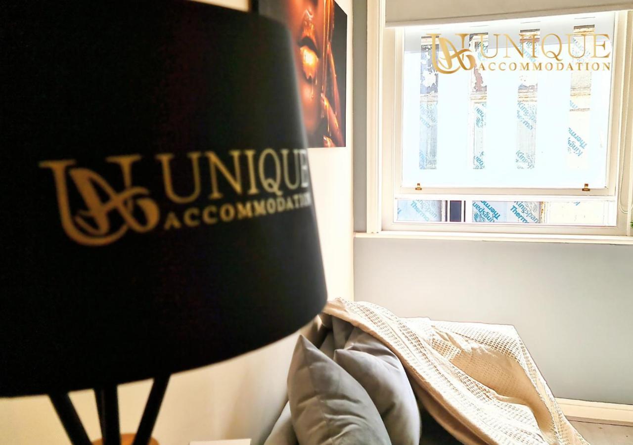Apartment Unique - Luxury 2 Bed , Perfect For Business & Families, Book Now