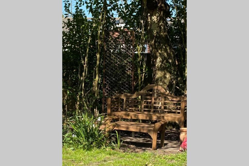 Lyndhurst - Victorian With Heated Pool * Liverpool