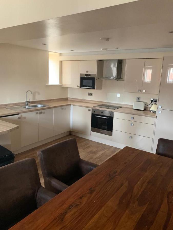 Liverpool Party Pads - Infinity Apartments Apartment Liverpool