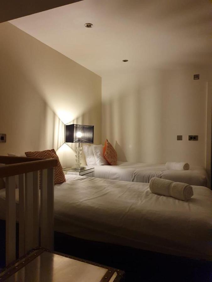 Liverpool Party Pads - Infinity Apartments * Liverpool