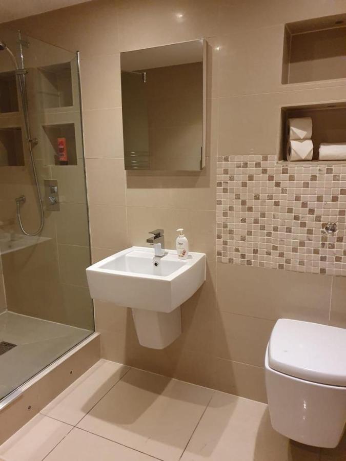 Liverpool Party Pads - Infinity Apartments Apartment *