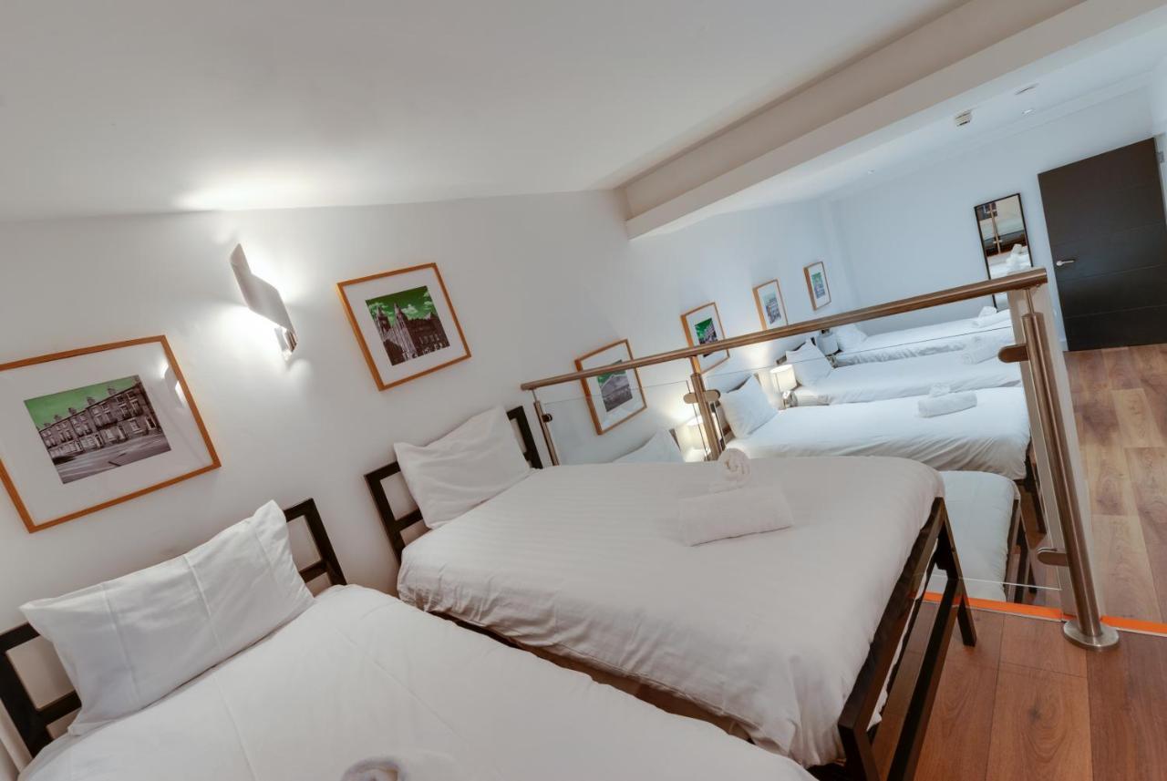 Apartment Lord Street By Happy Days