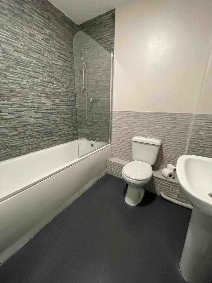 Mays - 458 Mill Street, Free Parking, 3 Minutes In Taxi To Baltic Market And Centre - Sleep 1-4 Guests Apartment Liverpool