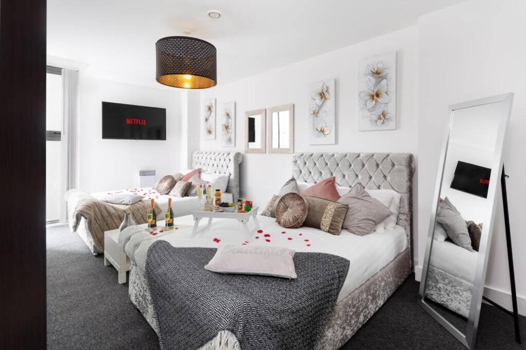 Centre Apt Sleeps 10 Liverpool