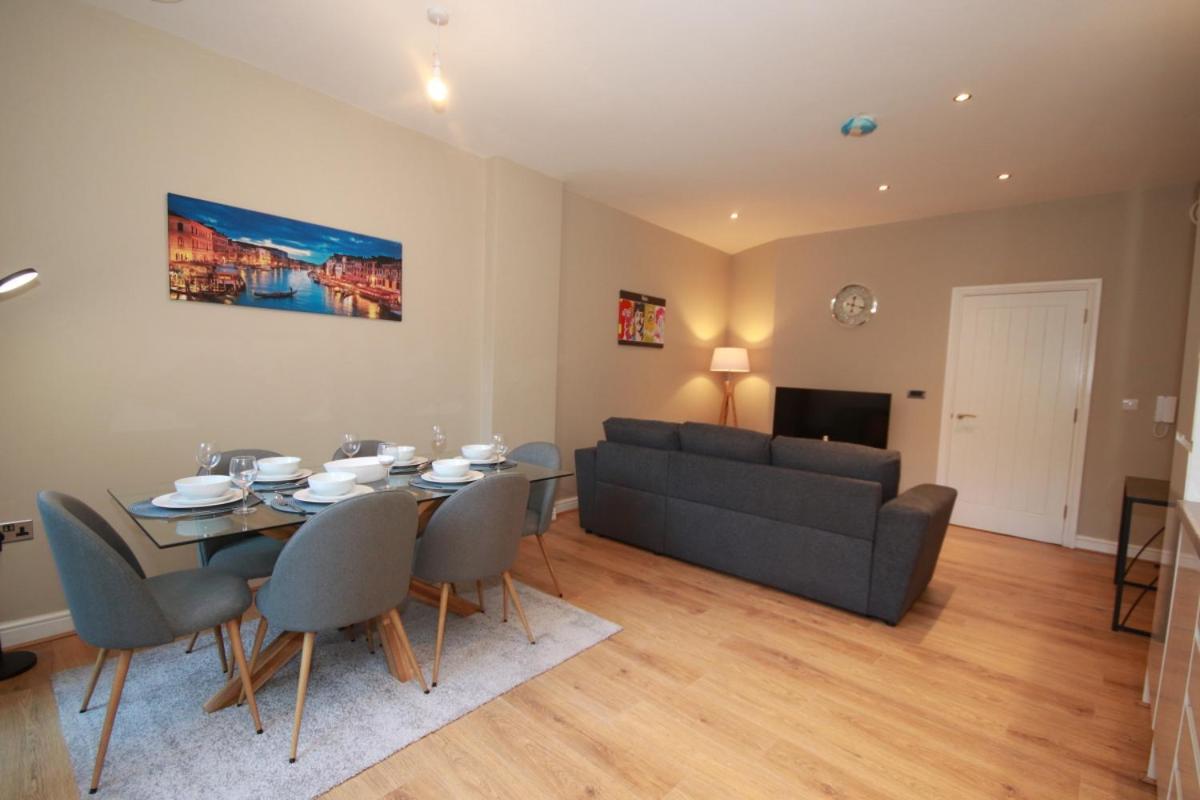 Dale Street Delight Apartment