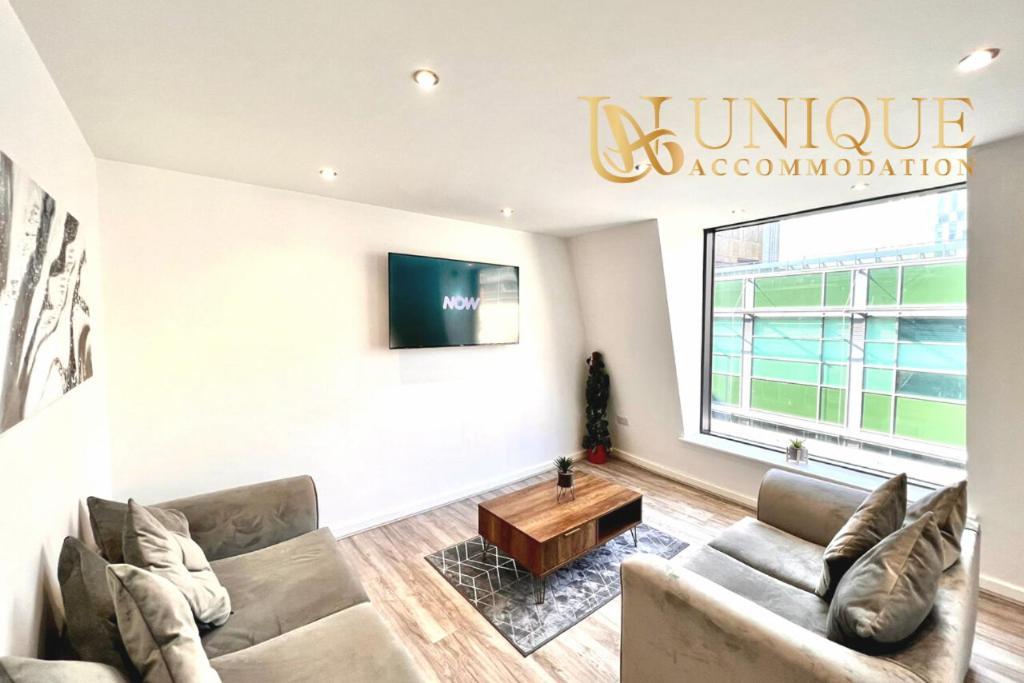 Unique - Luxury 2 Bed , Perfect For Business & Families, Book Now Apartment *