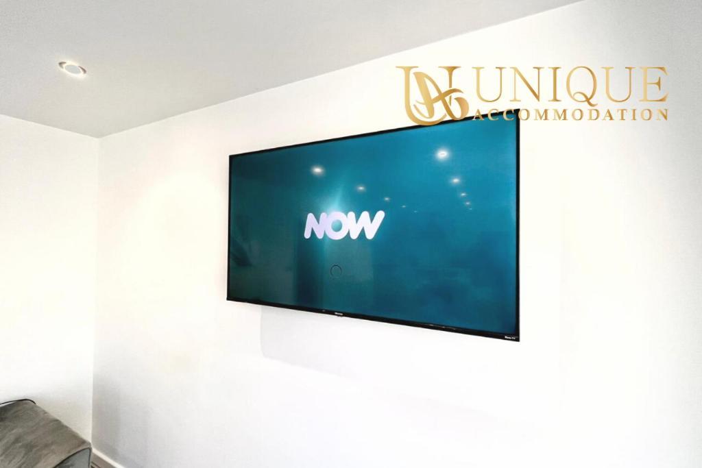 Apartment Unique - Luxury 2 Bed , Perfect For Business & Families, Book Now *