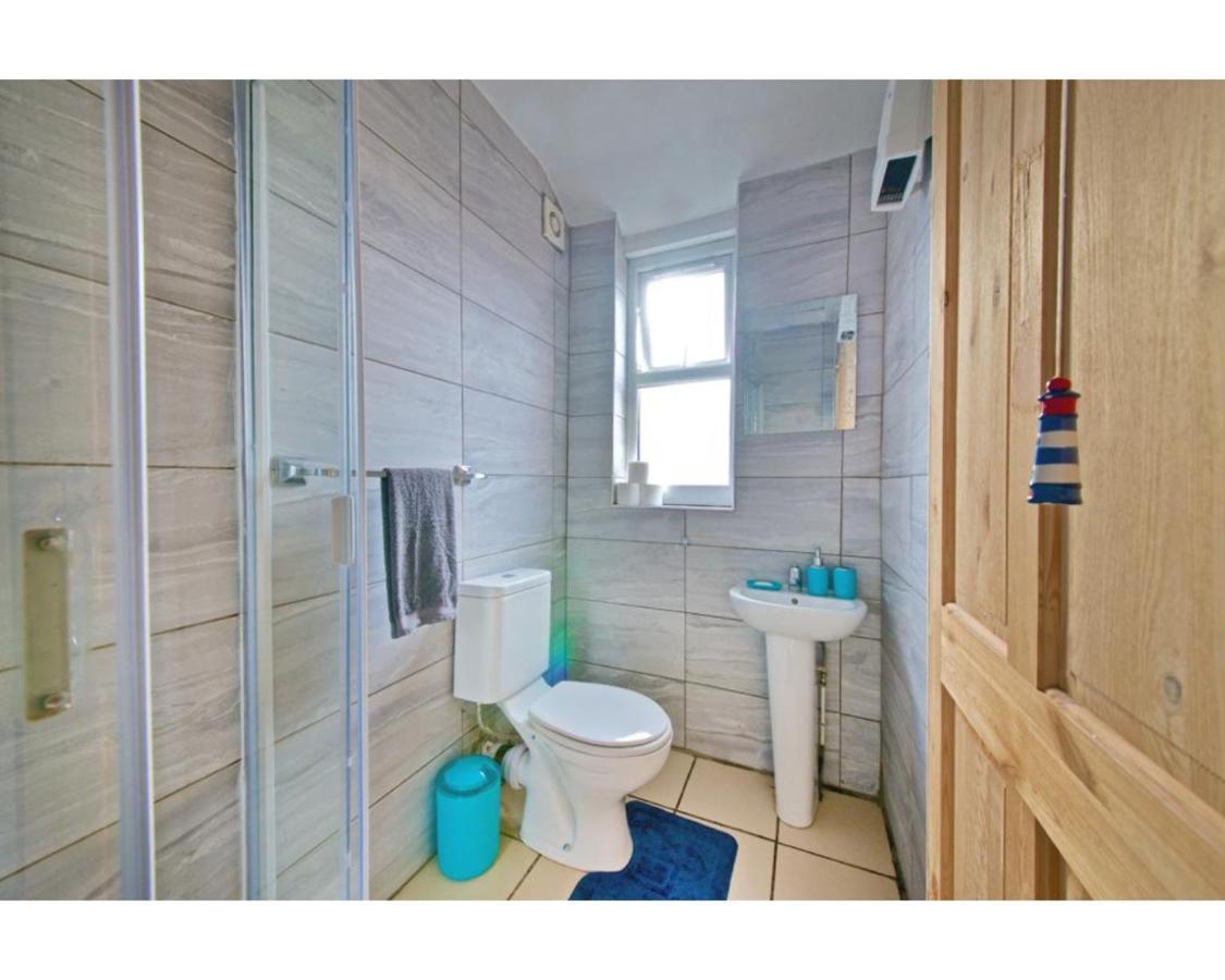 - Lawrence Road Aa1 Liverpool