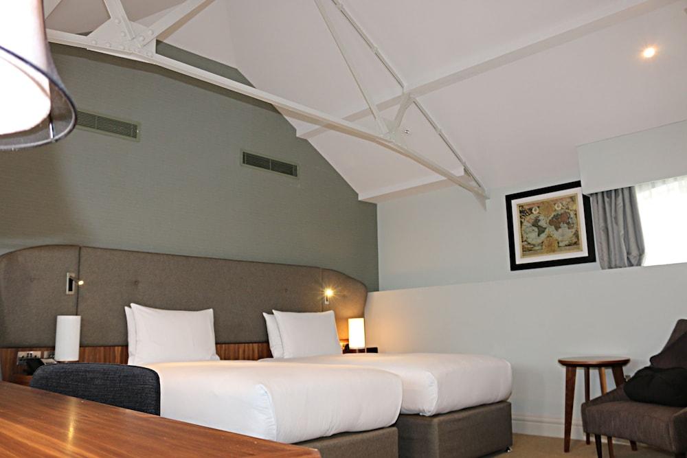 Doubletree By Hilton & Hotel Liverpool