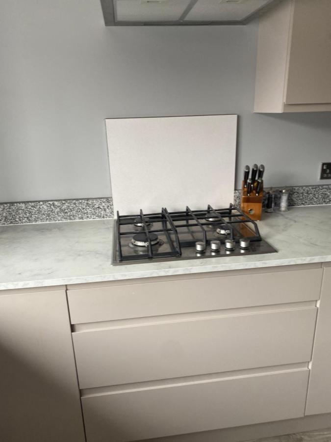 Holiday home Stylish & Modern 4 Bedroom Sleep 8