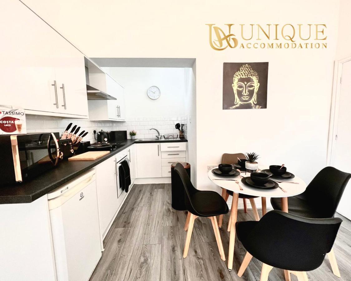 Unique - Luxury 2 Bed , Perfect For Business & Families, Book Now