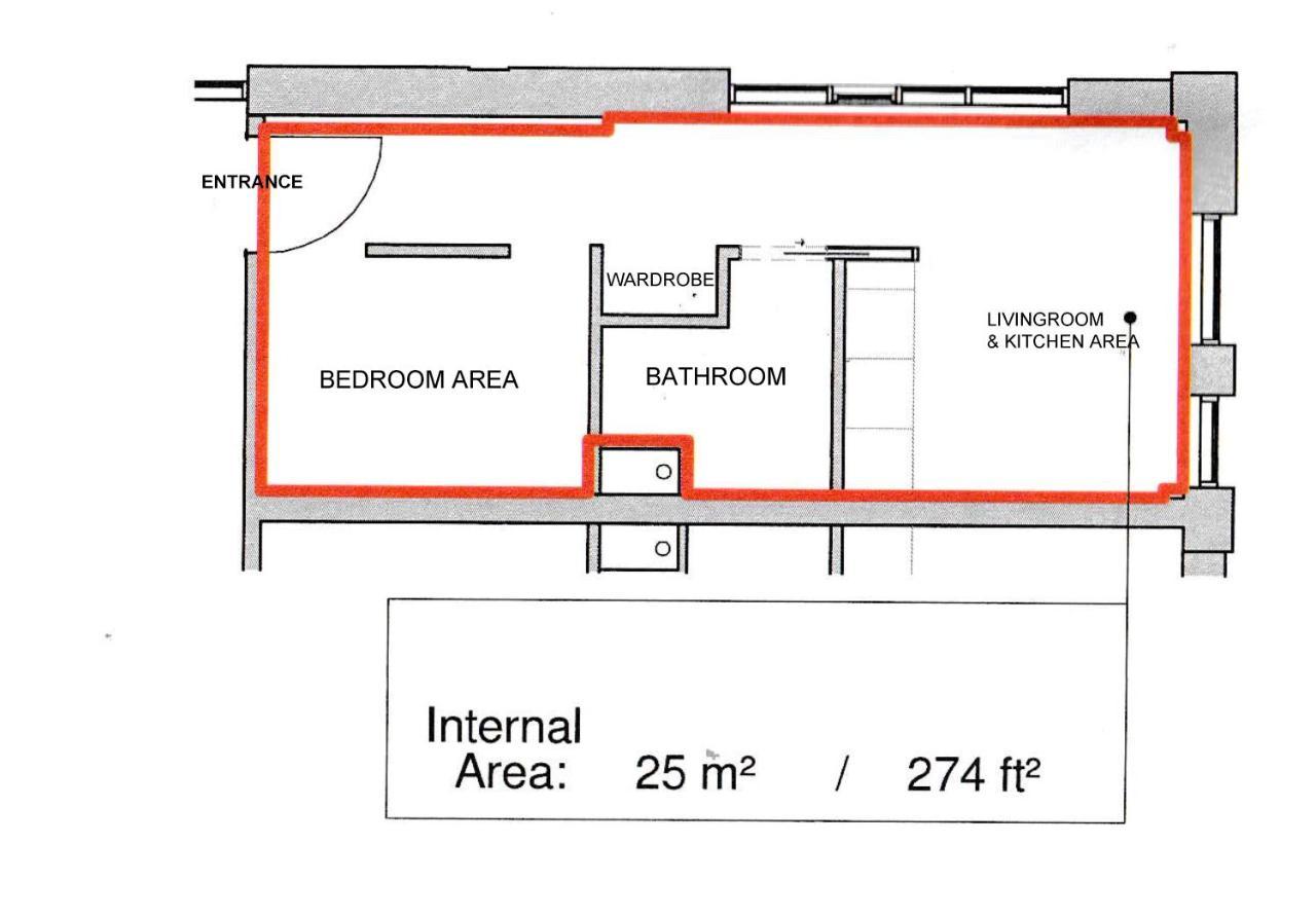 Apartment City Centre Studio With Wifi Parking & Shops *