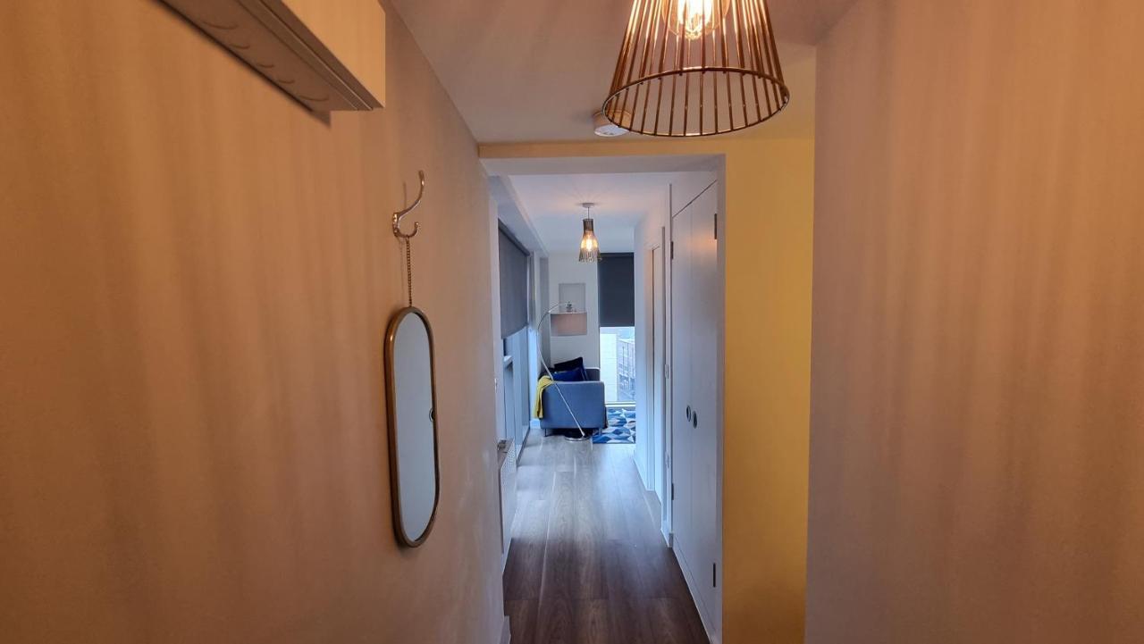 City Centre Studio With Wifi Parking & Shops Apartment Liverpool