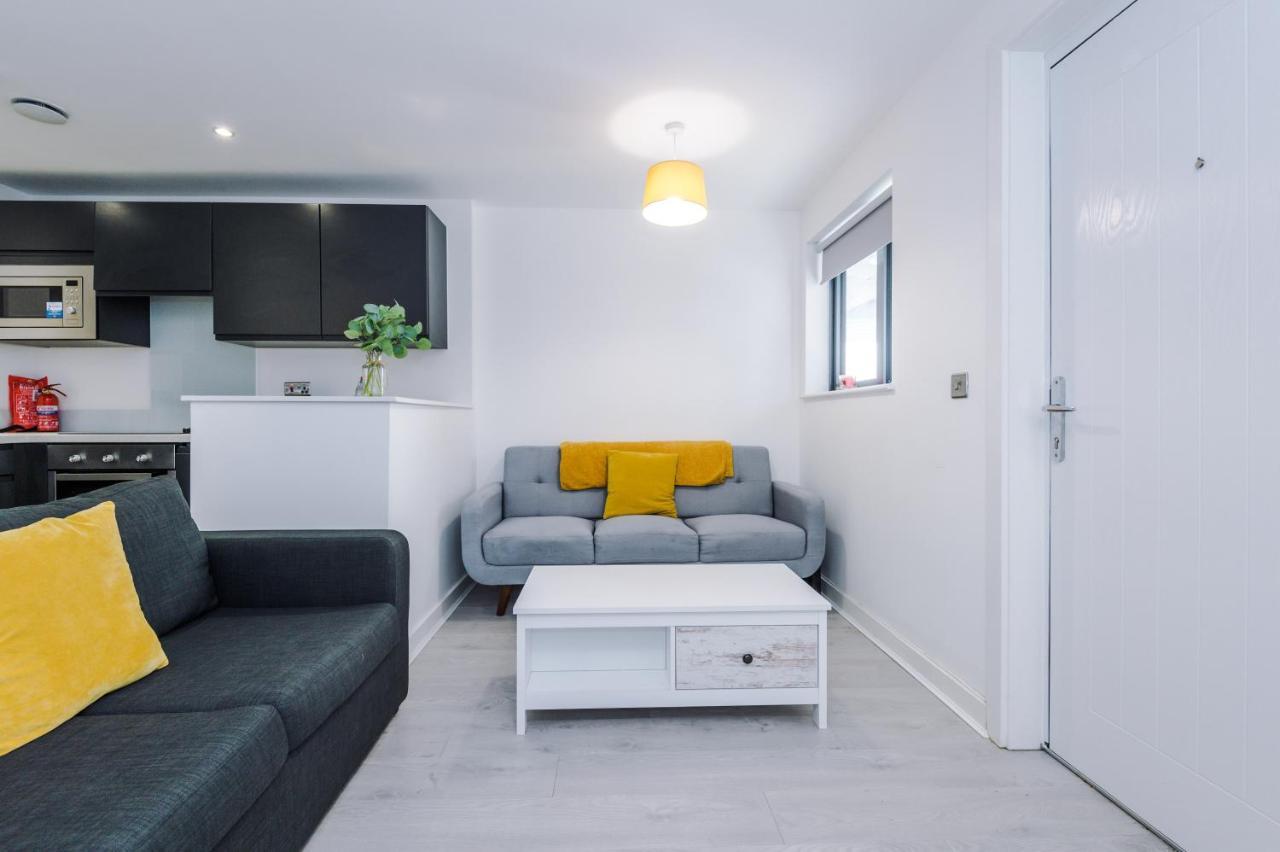 One Bedroom In The Heart Of *