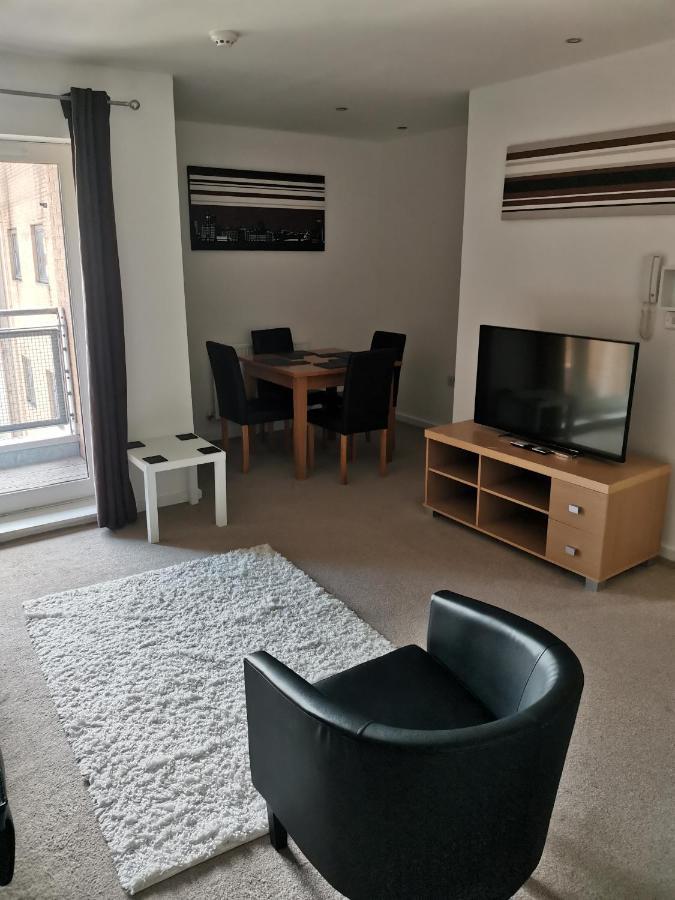 Lovely 2 Bedroomed Near Albert Docks Apartment Liverpool
