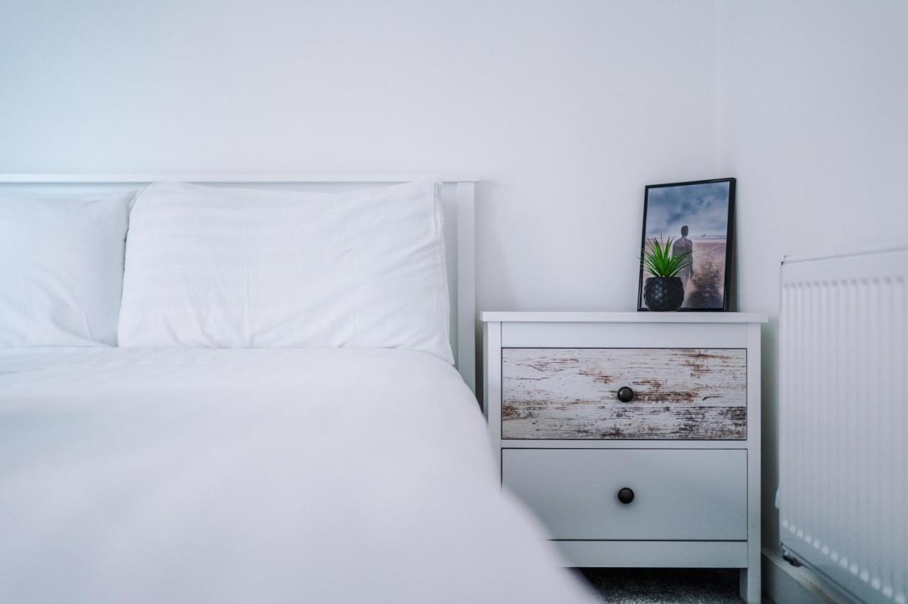 One Bedroom In The Heart Of *