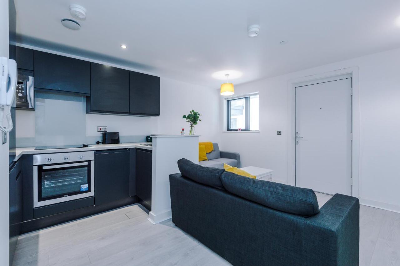 One Bedroom In The Heart Of