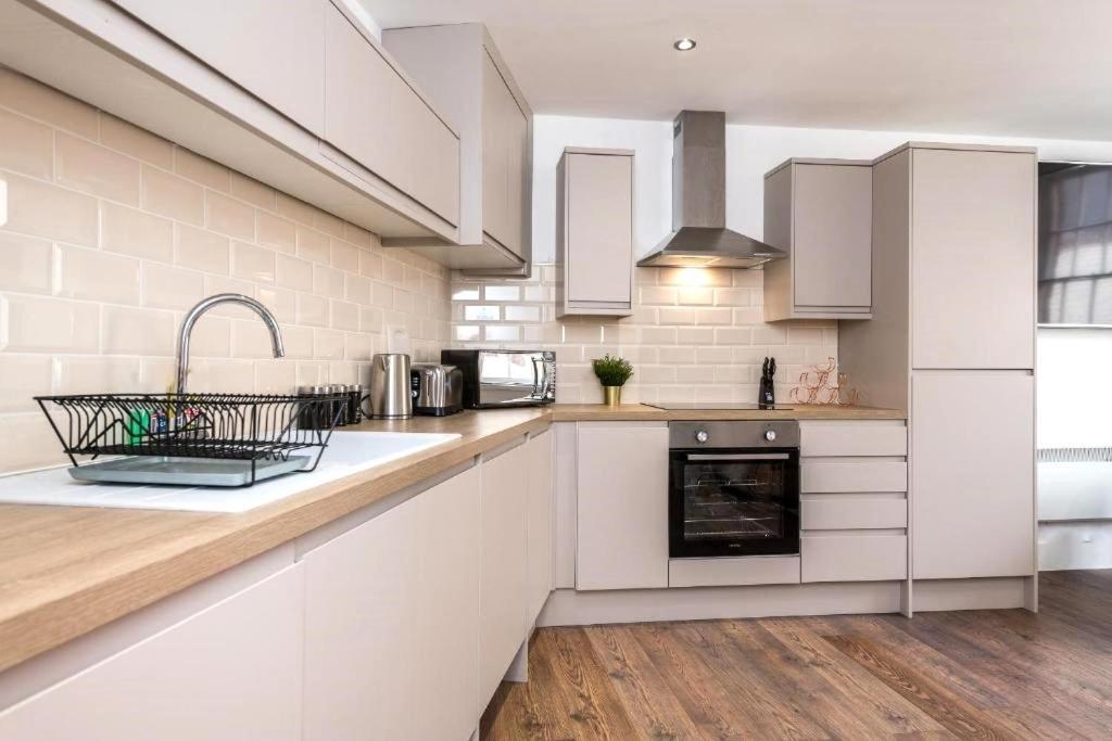 Apartment The Cavern Quarter By Ustay Liverpool