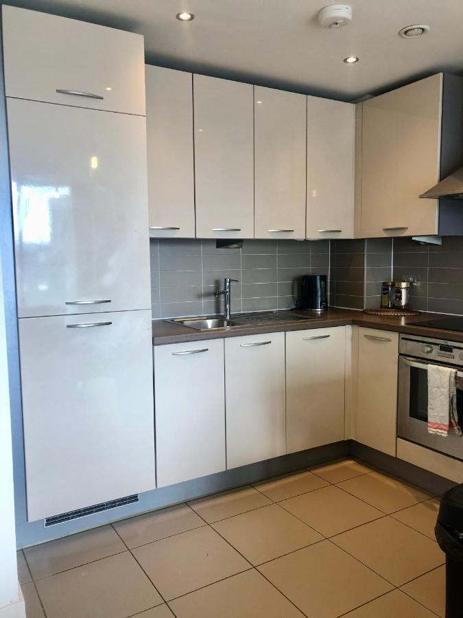 Apartment *city View* 1 Bedroom Central With Balcony