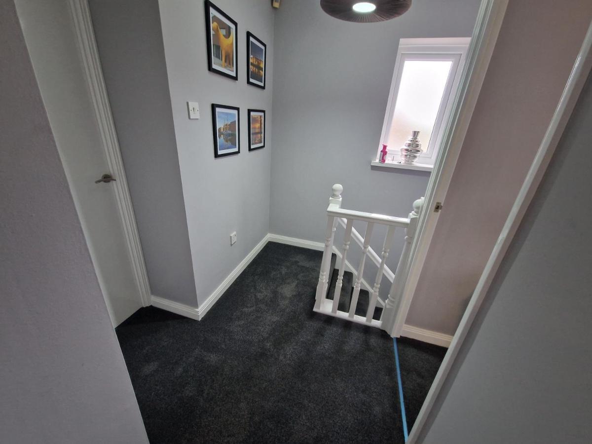 Corner House At L3 * Liverpool