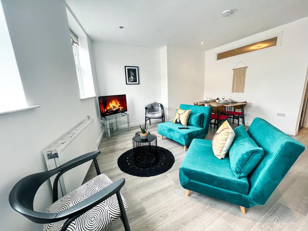 The County Staycation Apartment *