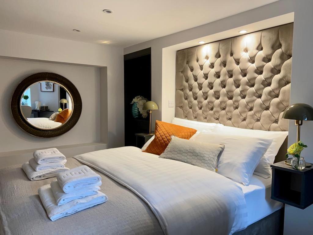 8 Holland Street Homestay