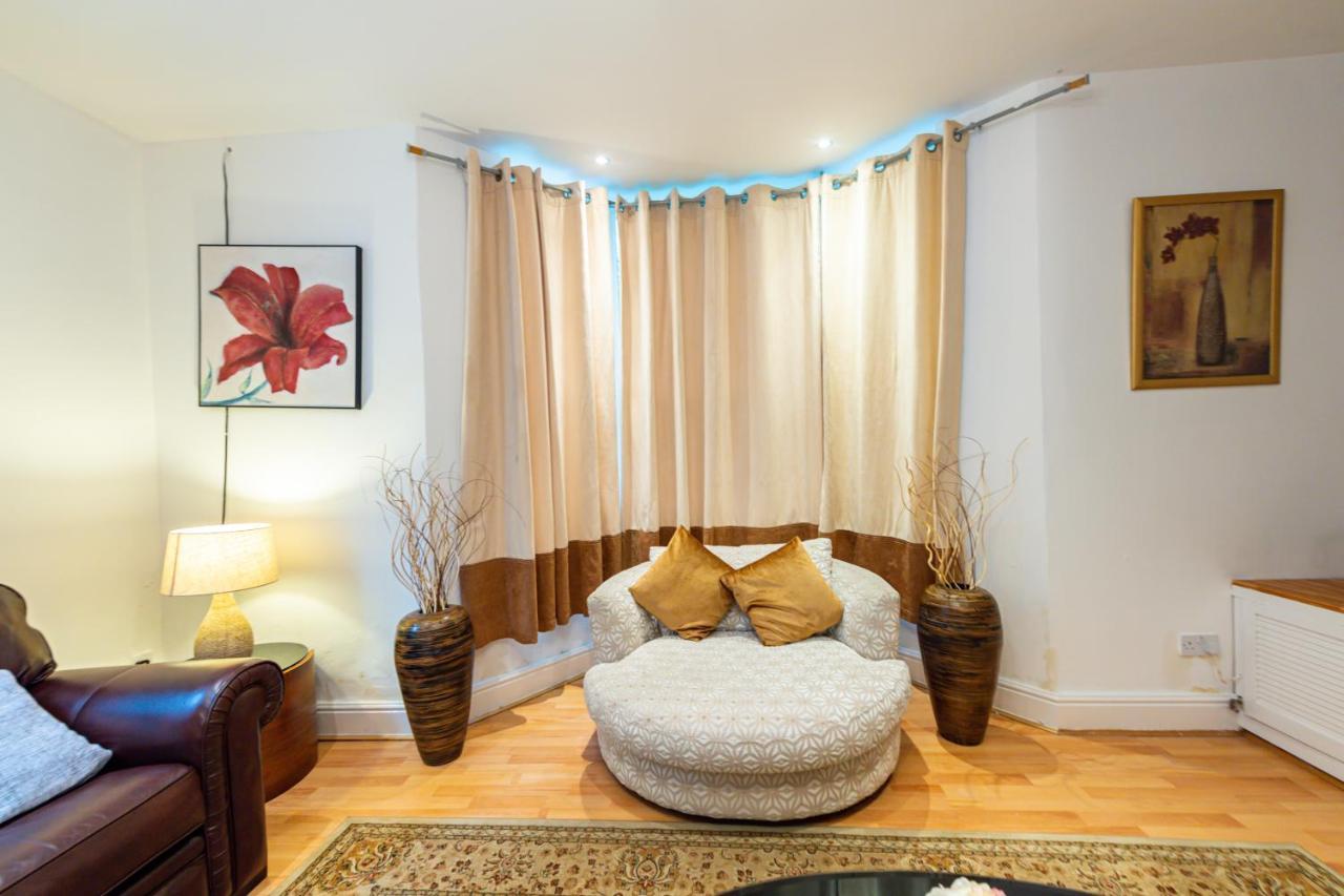 The Chestnut - - L7 Apartment