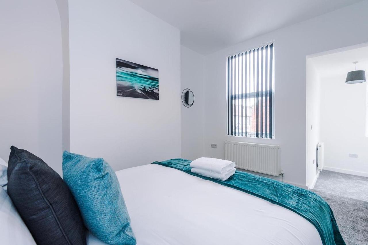 Cosy 3 Bed 3 Bath House - Central -self Check-in & Free Parking! Liverpool