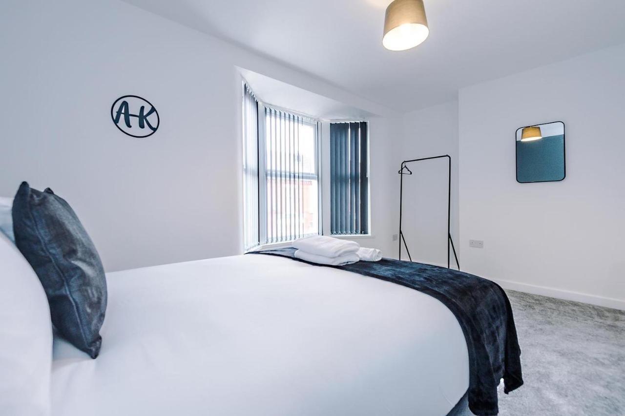 Holiday home Cosy 3 Bed 3 Bath House - Central -self Check-in & Free Parking! *