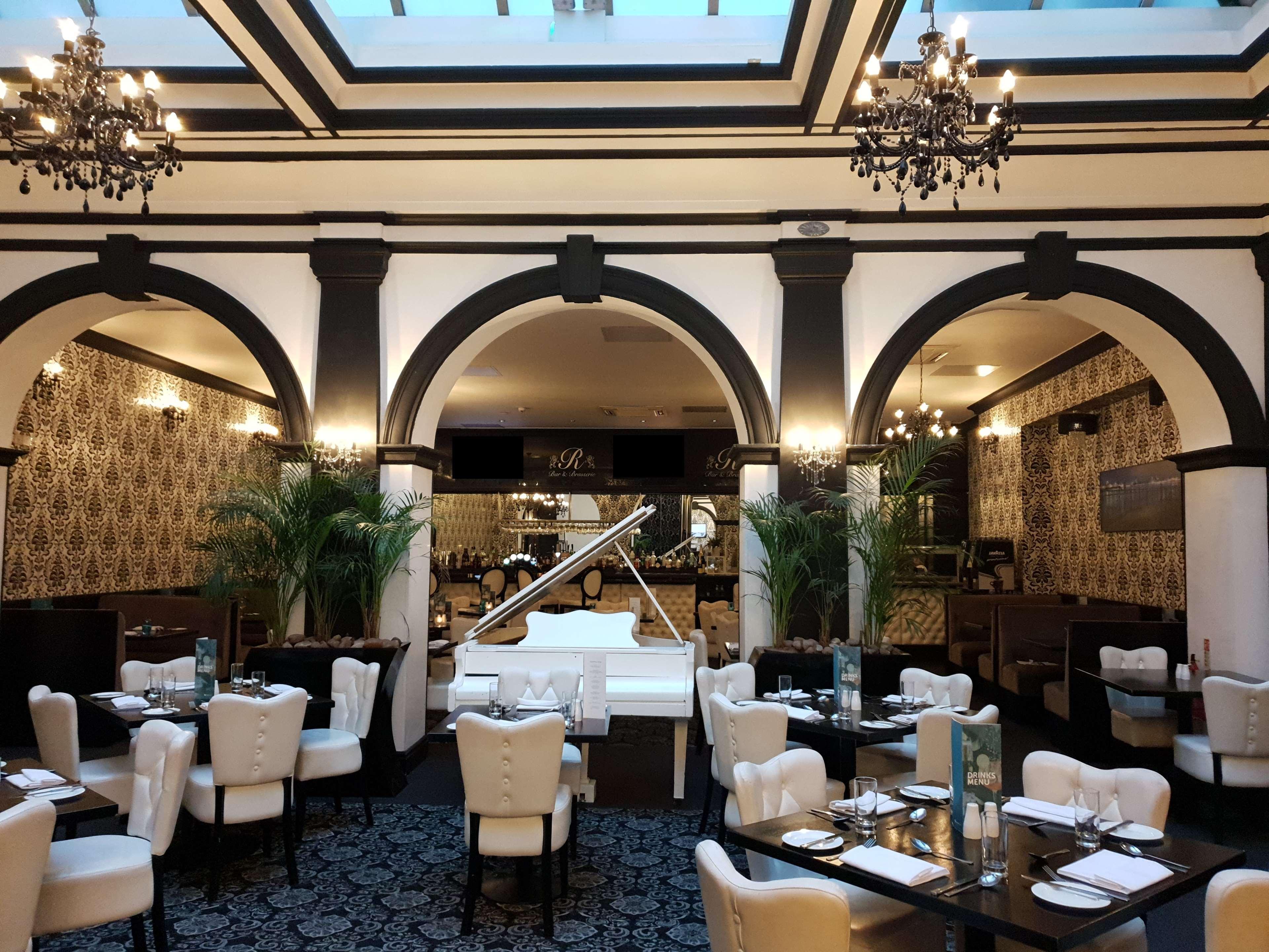 Richmond Apart-Hotel *