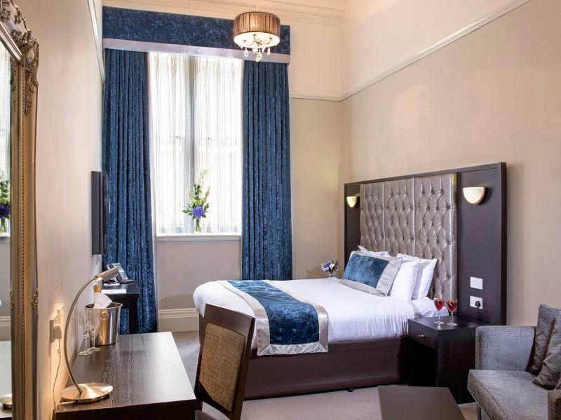 Richmond Apart-Hotel *