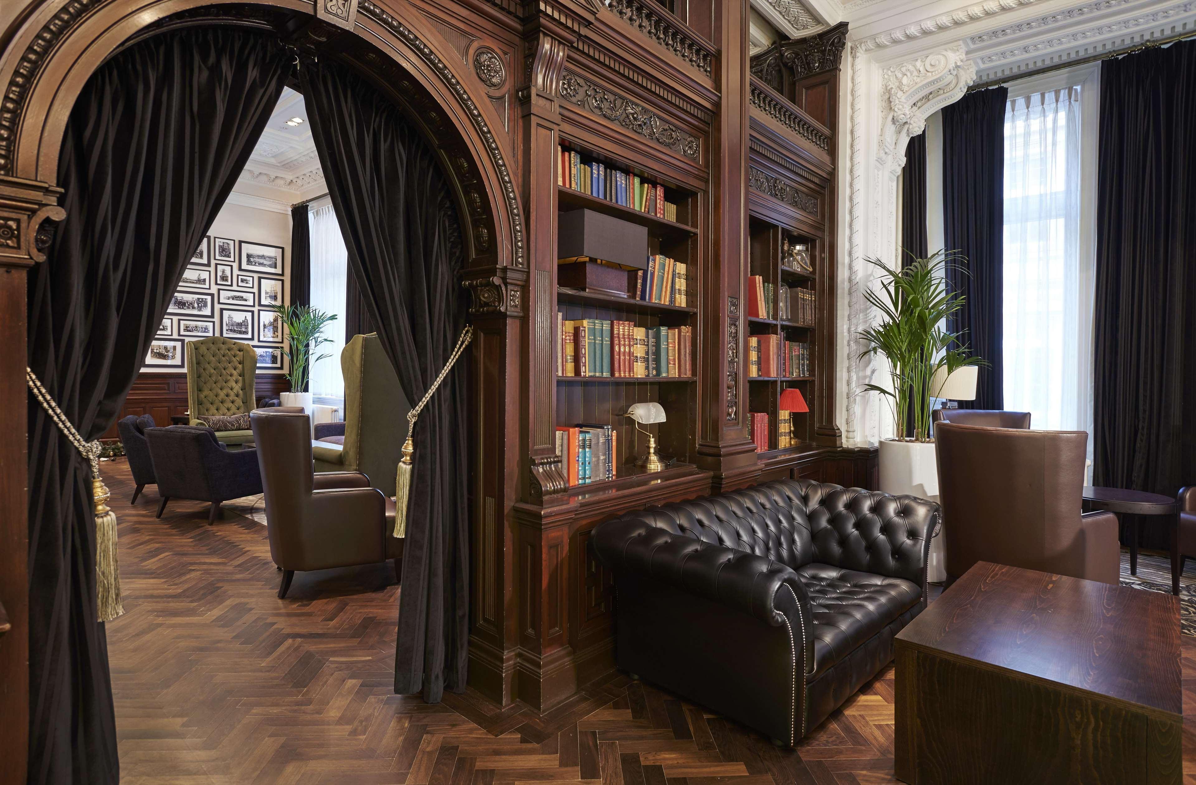 Hotel Doubletree By Hilton & 4*