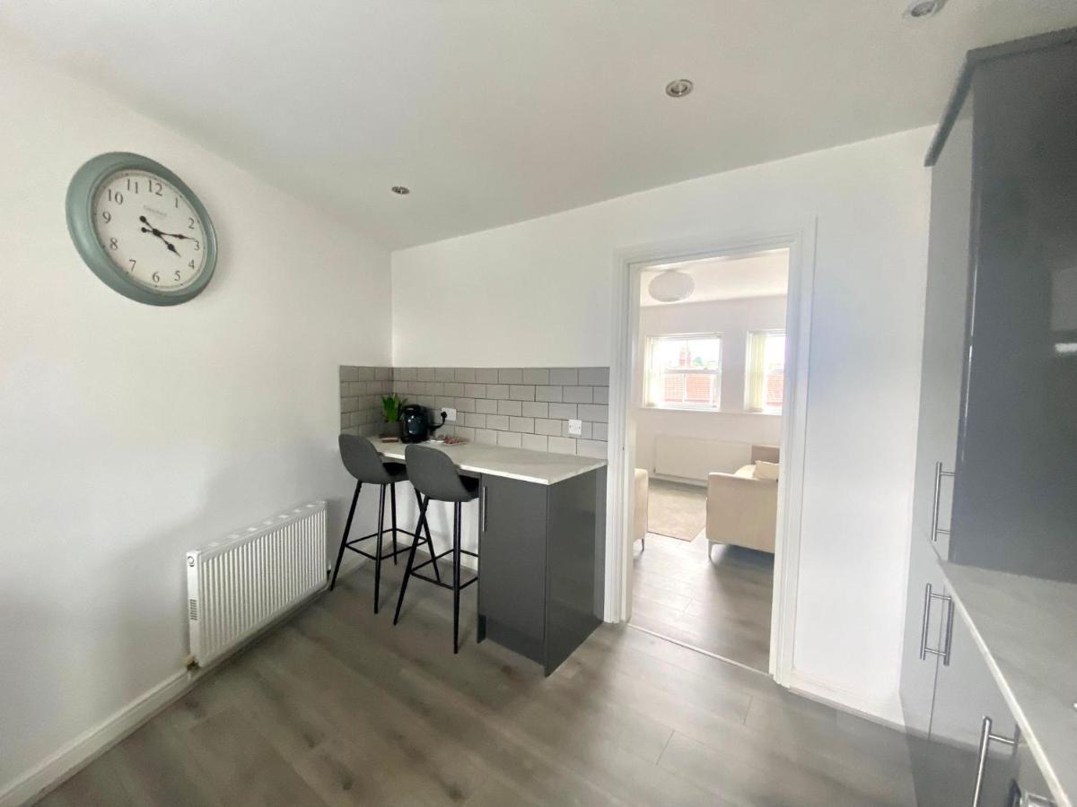 Lovely Stylish Near Penny Lane! Free Parking *