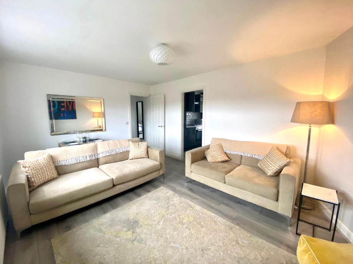 Apartment Lovely Stylish Near Penny Lane! Free Parking *