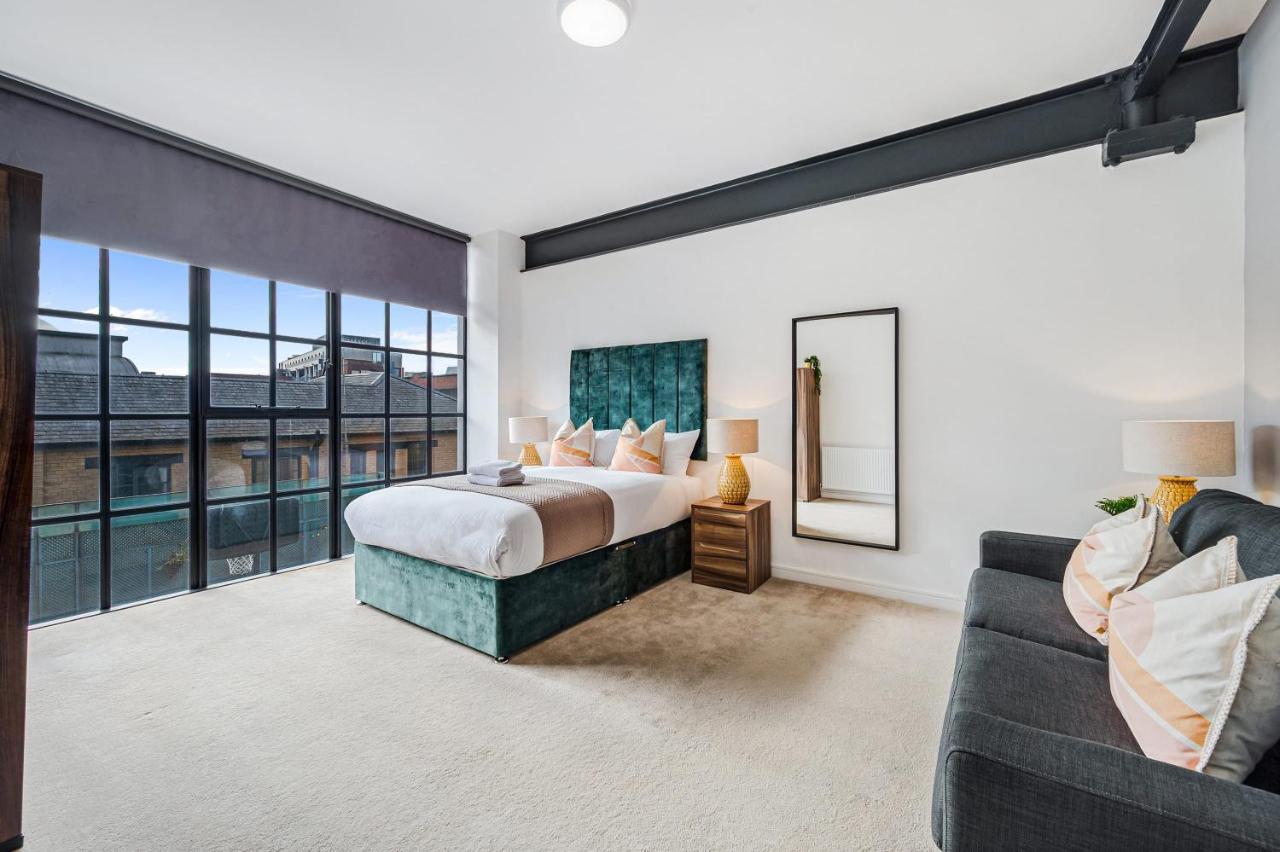 Host & - Manhattan House 8 *