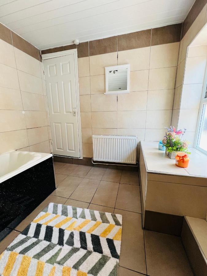 Apartment Luxurious Modern House In Anfield! Close To Lfc, Efc, Centre!!! Liverpool