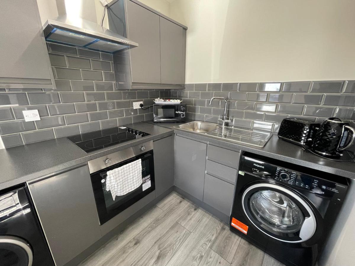 Mays - 458 Mill Street, Free Parking, 3 Minutes In Taxi To Baltic Market And Centre - Sleep 1-4 Guests