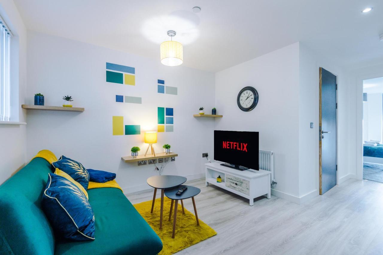 Bright, Luxury Aparthotel, Excellent Location Apartment