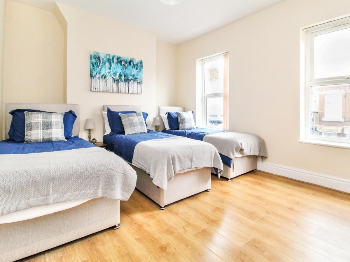 Centre House With Parking & Wifi By Amazing Spaces Relocations Ltd *