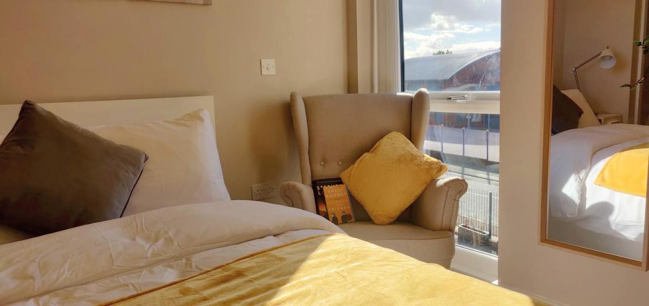 Apartment Large 65 Inch Tv Full Kitchen Long-stay Ready Liverpool