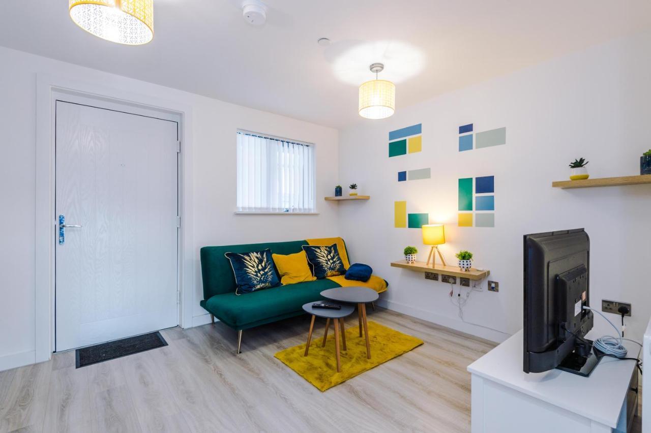 Bright, Luxury Aparthotel, Excellent Location Apartment